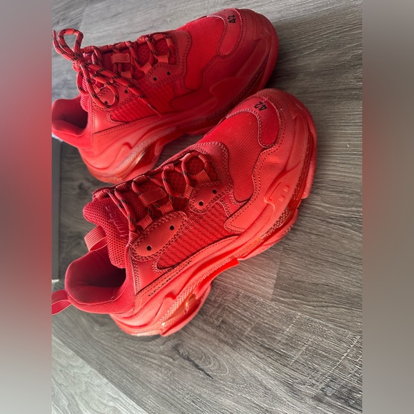 Size 42 men (9 men) Balenciagas - Picture 2 of 5